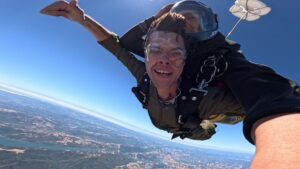 Understanding Weather's Impact on Skydiving for First-Timers